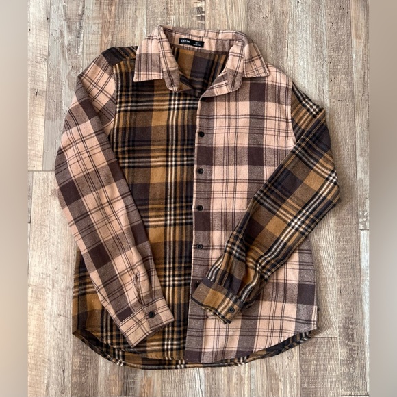 Plaid flannel button up with patch sleeves - Picture 3 of 3